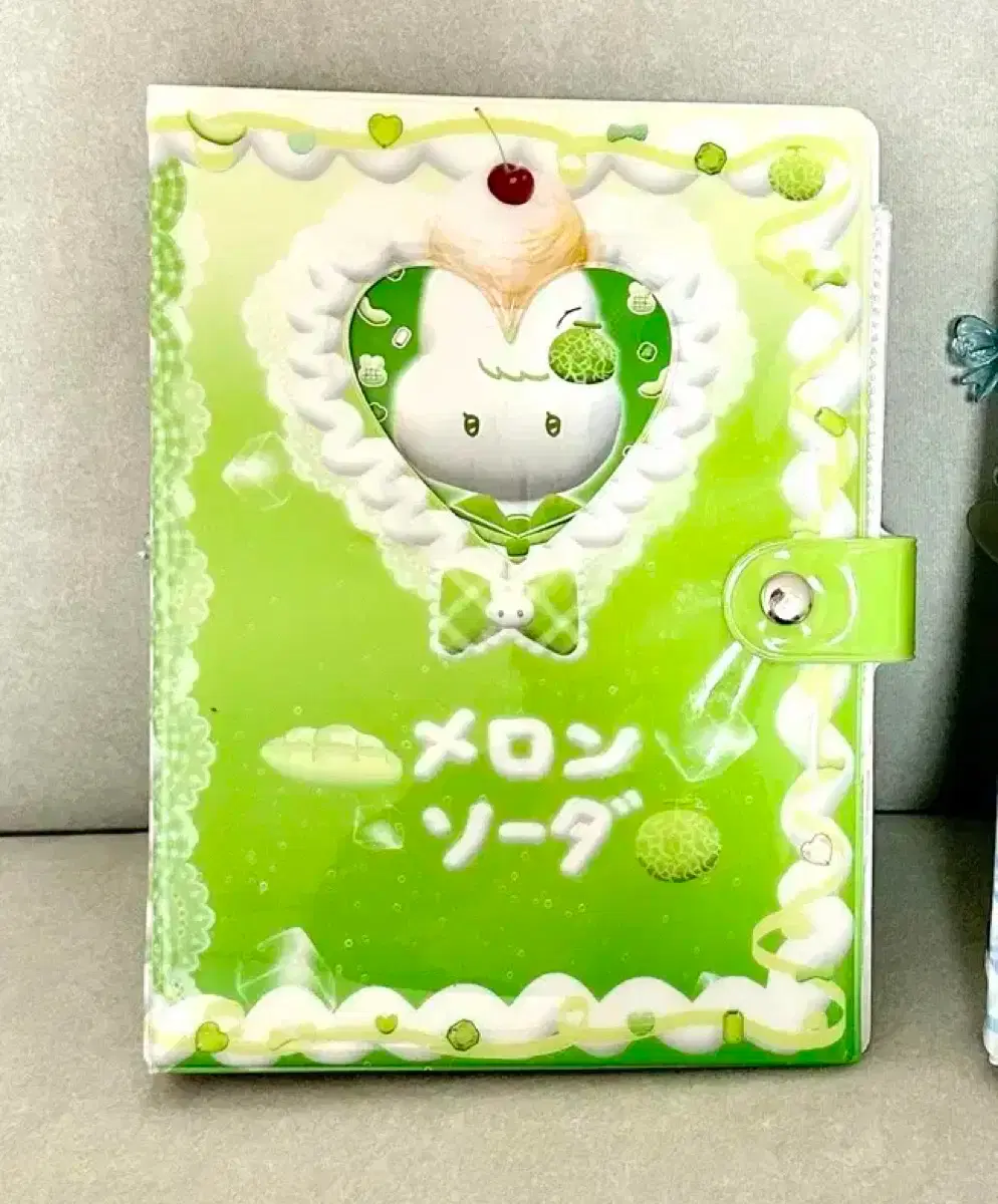 토끼지킴이　韓国作家　韓国バインダー　メロンソーダ　トレカ 6月末まで割引// 一括販売) ウサギキムバインダーメロンソーダクリーム